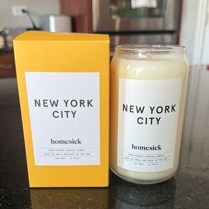 Homesick New York City Scented Candle - Cream